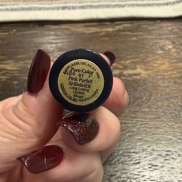 Estée Lauder SWATCHED Pink Parfait Shimmer - Picture 3 of 3